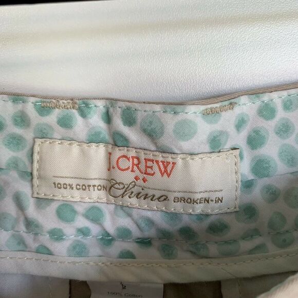 J Crew 3" Chino Shorts Size 2 Broke In Cotton Style 36234 Khaki Pockets - Picture 2 of 4